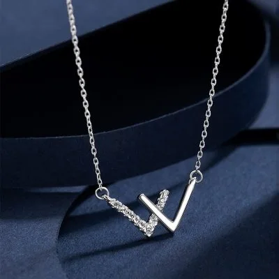 Dây Chuyền Bạc Nữ Mạ Vàng Hình Chữ W LILI 411368 17