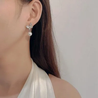 Bông Tai Bạc Nữ Hình Con Bướm đính Ngọc Trai LILI 635272 2