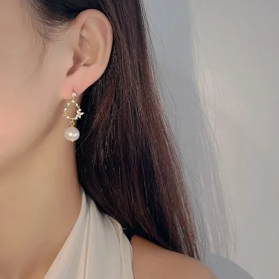 Bông Tai Bạc Nữ Vòng Hoa Treo Ngọc Trai LILI 914582 4