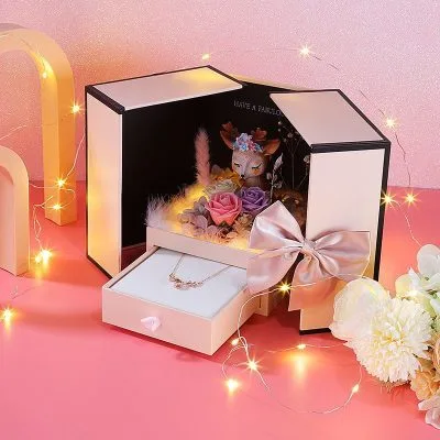 Hộp quà tặng trang sức đóng mở đèn Led nai con hoa hồng sáp LILI_334929_12