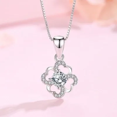Mặt Dây Chuyền Bạc Nữ đính đá CZ Cỏ 4 Lá Trái Tim Tình Yêu LILI 732378