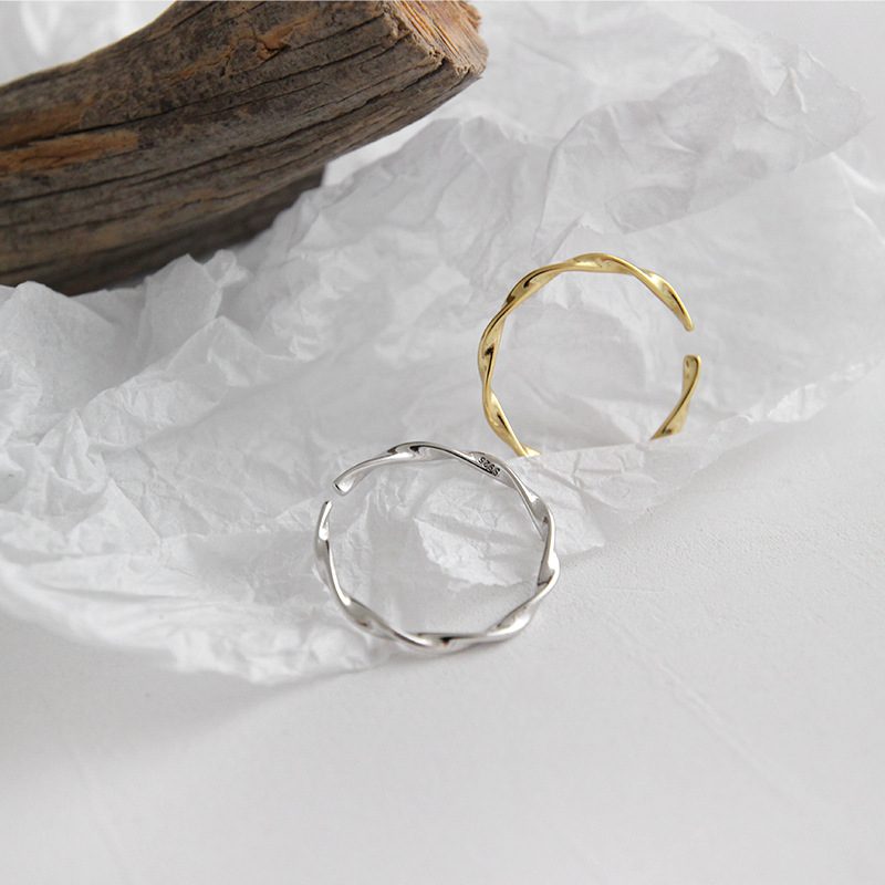 Nhẫn bạc nữ mạ vàng trơn đơn giản dạng xoắn LILI_284685_4