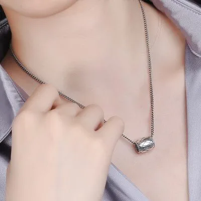 Mặt Dây Chuyền Bạc Thái Nữ Hình Trụ Cách điệu Ciara LILI 159548 2