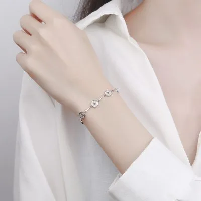 Lắc Tay Bạc Nữ đính đá CZ Hình đồng Xu May Mắn Lucky LILI 668923 1