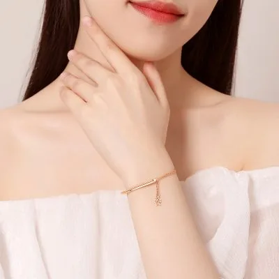 Lắc Tay Bạc Nữ đính đá CZ Hình Ngôi Sao May Mắn Lucky Day LILI 143531 3