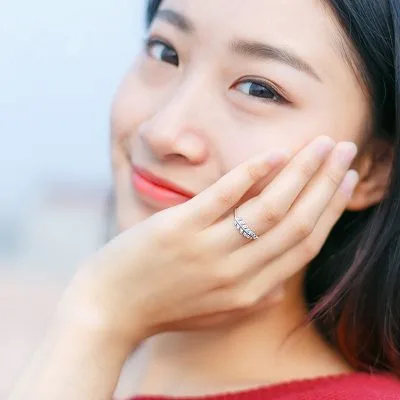 Nhẫn Bạc Nữ Mạ Vàng đính đá CZ Hình Những Chiếc Lá Nhỏ Paul LILI 845836 6