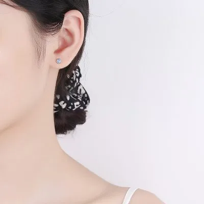 Khuyên Tai Bạc Nữ đính đá CZ Tròn Oralie LILI 054339 4