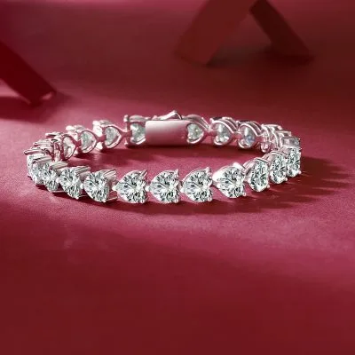 Lắc Tay Bạc Nữ Dạng Chuỗi Trái Tim đính Kim Cương Moissanite Della LILI 063598 2