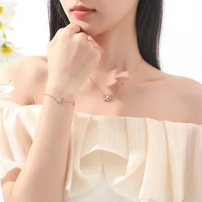 Lắc Tay Bạc Nữ đính đá CZ, Ngọc Trai Bông Tuyết Karina LILI 063788 2