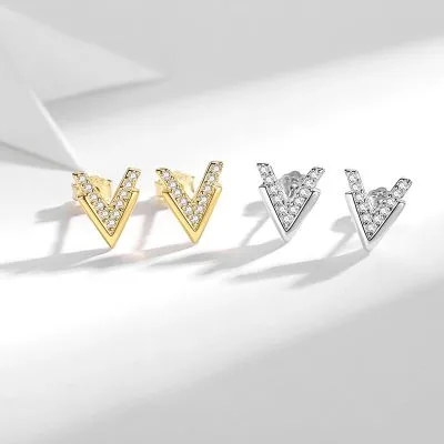 Bông Tai Bạc Nữ đính đá CZ Hình Chữ V Cách điệu Amora LILI 080346 1
