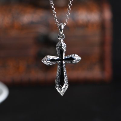 Mặt Dây Chuyền Bạc Nam Hình Thánh Giá Larry LILI 080337 2