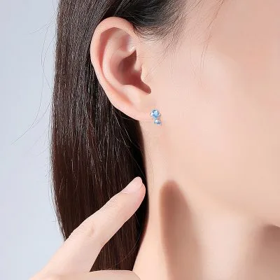 Bông Tai Bạc Nữ đính đá CZ Hình Cá Dễ Thương Vada LILI 100694 2