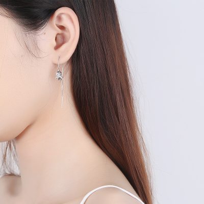 Bông Tai Bạc Nữ đính đá CZ Thiên Thần Nhỏ Elsa LILI 100753 3