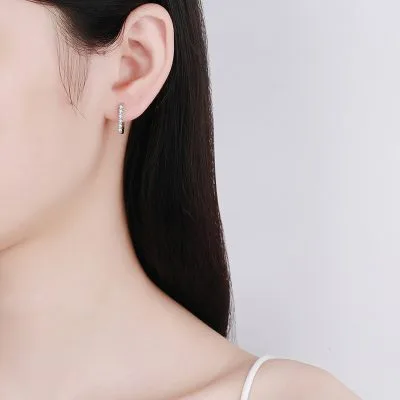 Bông Tai Bạc Nữ đính Kim Cương Moissanite Denisse LILI 102072 3