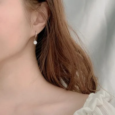 Bông Tai Bạc Nữ đính Kim Cương Moissanite Katalaya LILI 102284 3