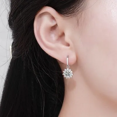 Bông Tai Bạc Nữ đính Kim Cương Moissanite Bông Tuyết Ellianna LILI 102233 3