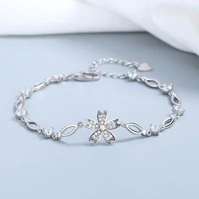 Lắc Tay Bạc Nữ đính đá CZ Hình Bông Hoa Mai Novah LILI 096612 4