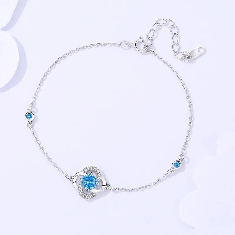 Lắc Tay Bạc Nữ đính đá CZ Hình Cỏ 4 Lá Karsyn LILI 096054 1