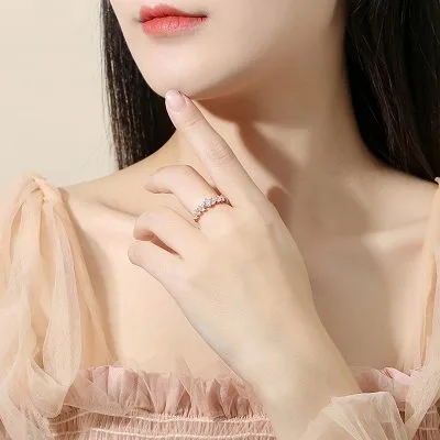 Nhẫn Bạc Nữ đính đá CZ Hình Vòng Hoa Raven LILI 103958 4