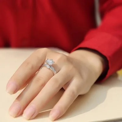 Nhẫn Bạc Nữ đính Kim Cương Moissanite Serenity LILI 093353 3