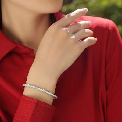 Vòng Tay Bạc Nữ đính Kim Cương Moissanite Jolie LILI 097012 2