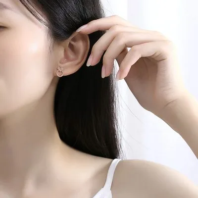 Bông Tai Bạc Nữ đính đá CZ Hình Trái Tim Whitley LILI 107151 3