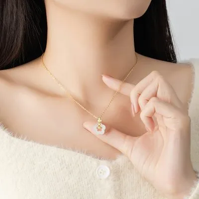 Dây Chuyền Bạc Nữ đính Ngọc Bích Hetian Hoa Hồ điệp Jovie LILI 105575 2