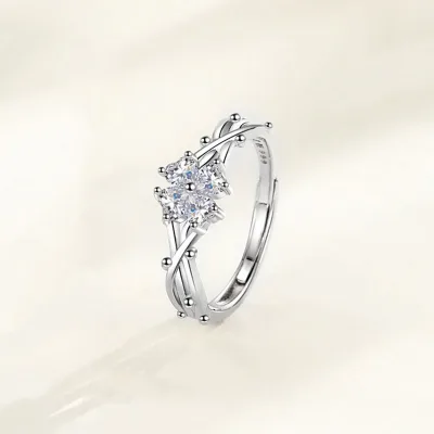 Nhẫn Bạc Nữ đính đá CZ Hình Cỏ 4 Lá Kalani LILI 116042 3