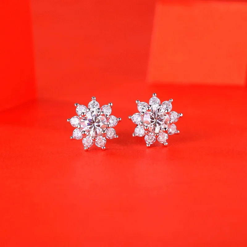 Bong Tai Bac Nu Dinh Kim Cuong Moissanite Hinh Bong Hoa Tuyet LILI 144725 2