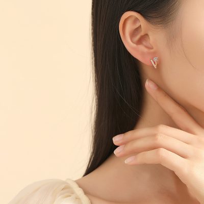 Bông Tai Bạc Nữ đính đá CZ Hình Chữ V Cách điệu Valeria LILI 126214 2