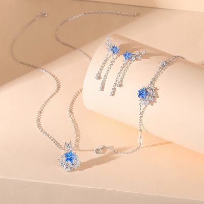 Bông Tai Bạc Nữ đính đá CZ Hình Ngôi Sao May Mắn Rosalie LILI 126447 3