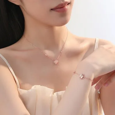 Dây Chuyền Bạc Nữ đính đá CZ Hình Cỏ 4 Lá Xoay Tròn Daisy LILI 126016 3