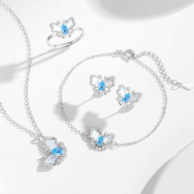 Lắc Tay Bạc Nữ đính đá CZ Hồ điệp Luna LILI 124859 3
