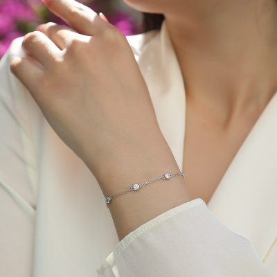 Lắc Tay Bạc Nữ đính Kim Cương Moissanite Tròn Isla LILI 125065 3