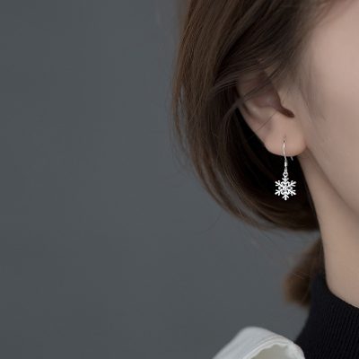 Bông Tai Bạc Nữ đính đá CZ Hình Bông Tuyết Ivey LILI 131833 2