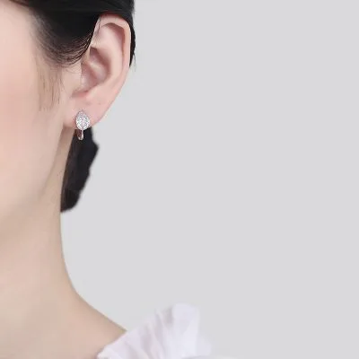 Bông Tai Bạc Nữ đính đá CZ Hình Chiếc Lá Elodie LILI 132125 3