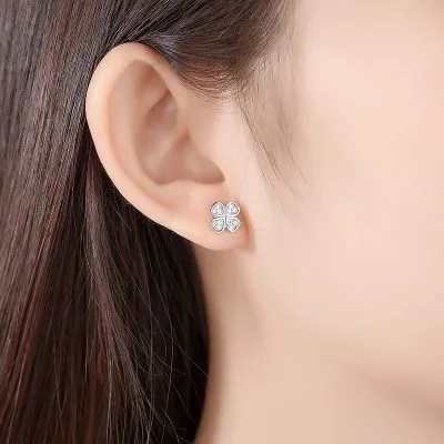 Bông Tai Bạc Nữ đính đá CZ Hình Cỏ 4 Lá Gianna LILI 132336 4