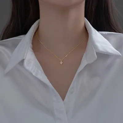Dây Chuyền Bạc Nữ đính đá CZ Hình 4 Cánh Hoa Andrea LILI 131109 2