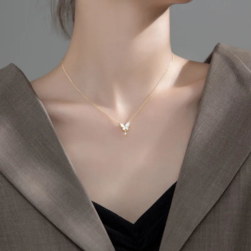 Dây Chuyền Bạc Nữ đính đá CZ Hình Hồ điệp Ada LILI 131181 1