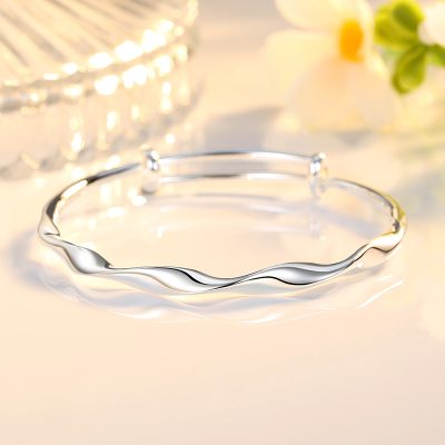 Vòng Tay Bạc đặc Nữ Trơn Dạng Sóng Nước Lyn LILI 135161 05