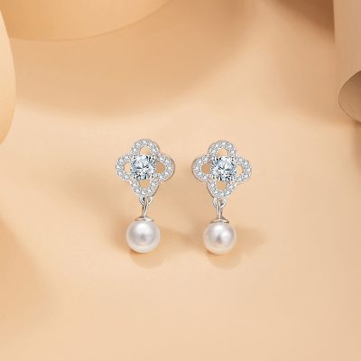 Bông Tai Bạc Nữ đính đá CZ, Ngọc Trai Cỏ 4 Lá Blair LILI 160000 1