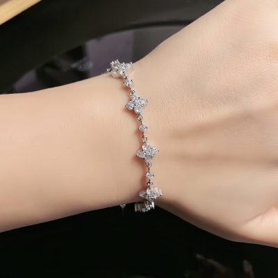 Lắc Tay Bạc Nữ đính Kim Cương Moissanite Cỏ 4 Lá Aleyna LILI 158459 3