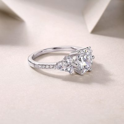 Nhẫn Bạc Nữ đính Kim Cương Moissanite Genesis LILI 159139 2