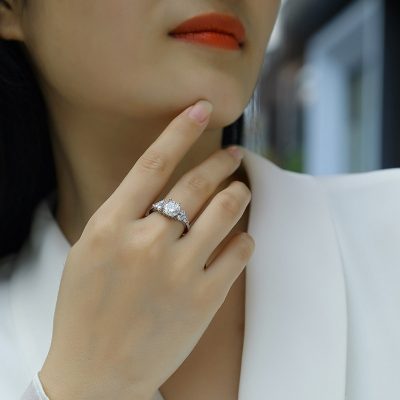 Nhẫn Bạc Nữ đính Kim Cương Moissanite Genesis LILI 159139 4