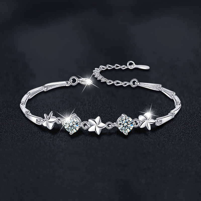 Lắc Tay Bạc Nữ đính Kim Cương Moissanite Hoa May Mắn Hallie LILI 166027 2