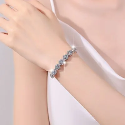 Lắc Tay Bạc Nữ đính Kim Cương Moissanite Vô Cực Sutton LILI 166050 4