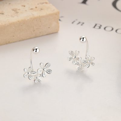 Bông Tai Bạc Nữ Hình 3 Bông Hoa Nhỏ Rowan LILI 173343 1