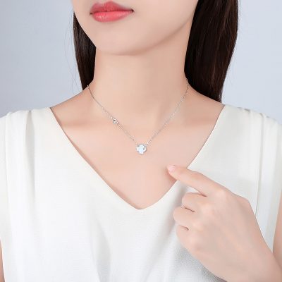 Dây Chuyền Bạc Nữ đính đá CZ Hình Cỏ 4 Lá Eloise LILI 172899 2