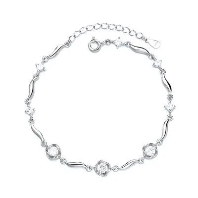 Lắc Tay Bạc Nữ đính đá CZ Cỏ 4 Lá Isabelle LILI 172465 2