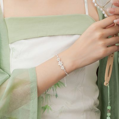 Lắc Tay Bạc Nữ đính Ngọc Bích Hình Hoa đào Millie LILI 172278 2